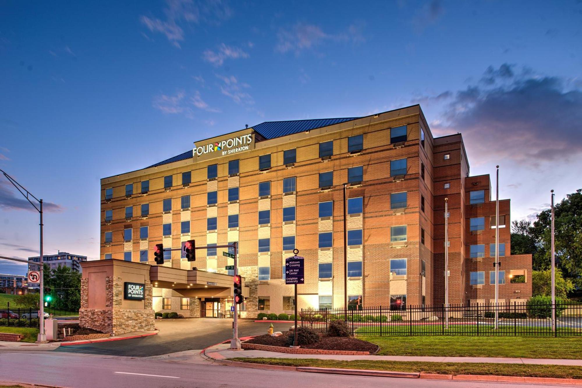 Four Points By Sheraton Omaha Midtown Exterior photo